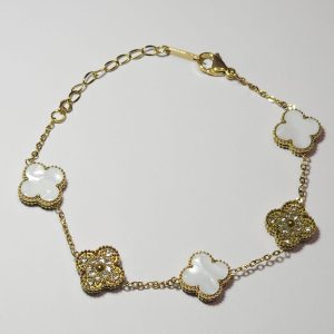 White/Gold Clover Bracelet with Diamonds