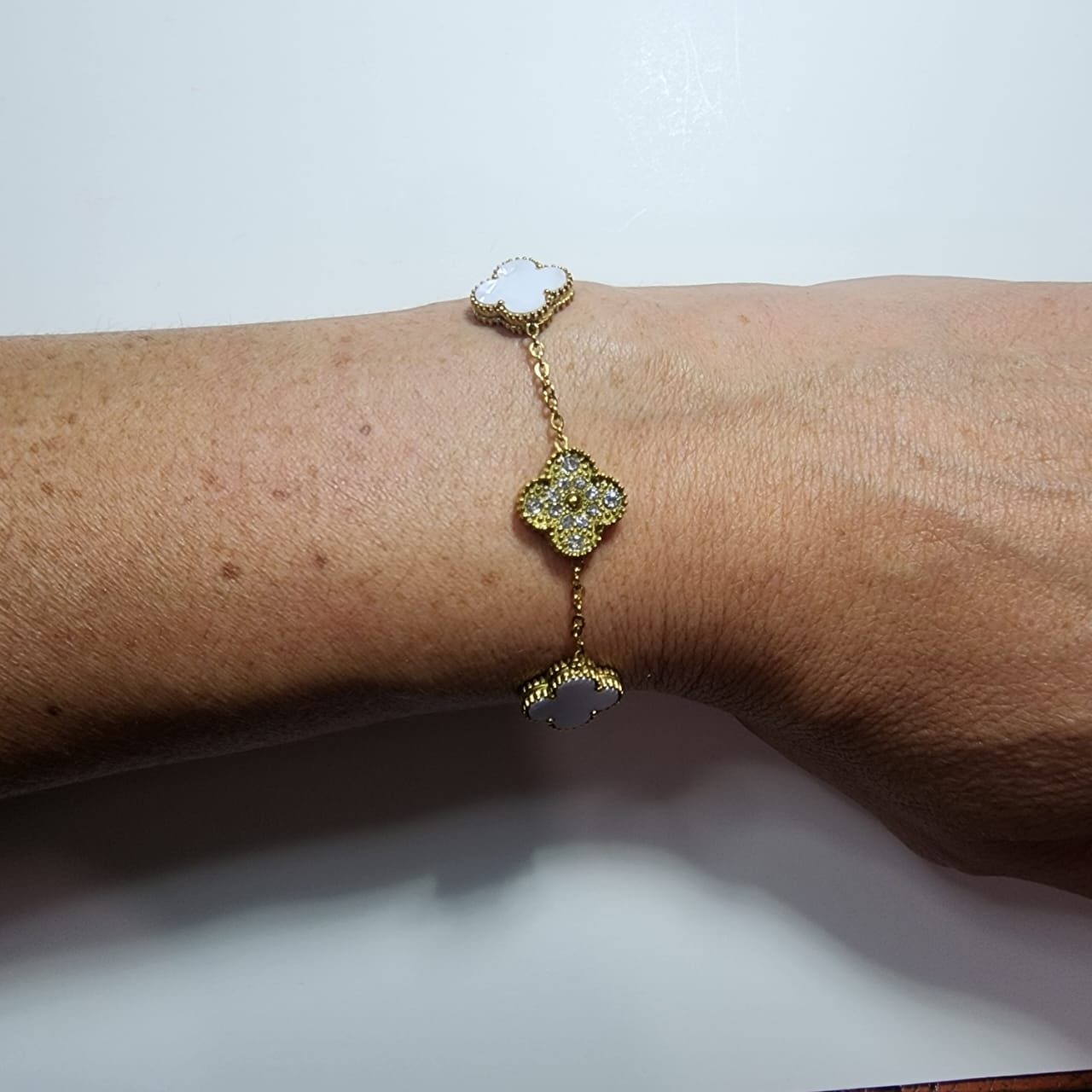 White/Gold Clover Bracelet with Diamonds - Image 5