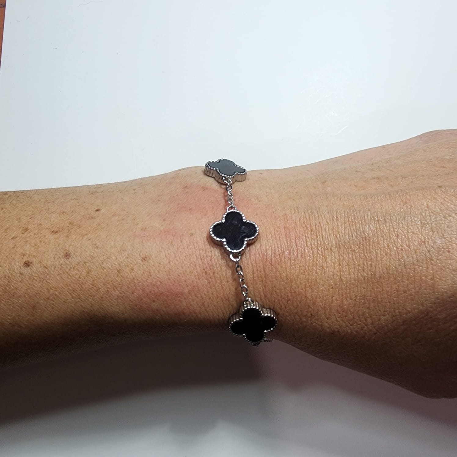 Black/Silver Clover Bracelet - Image 4